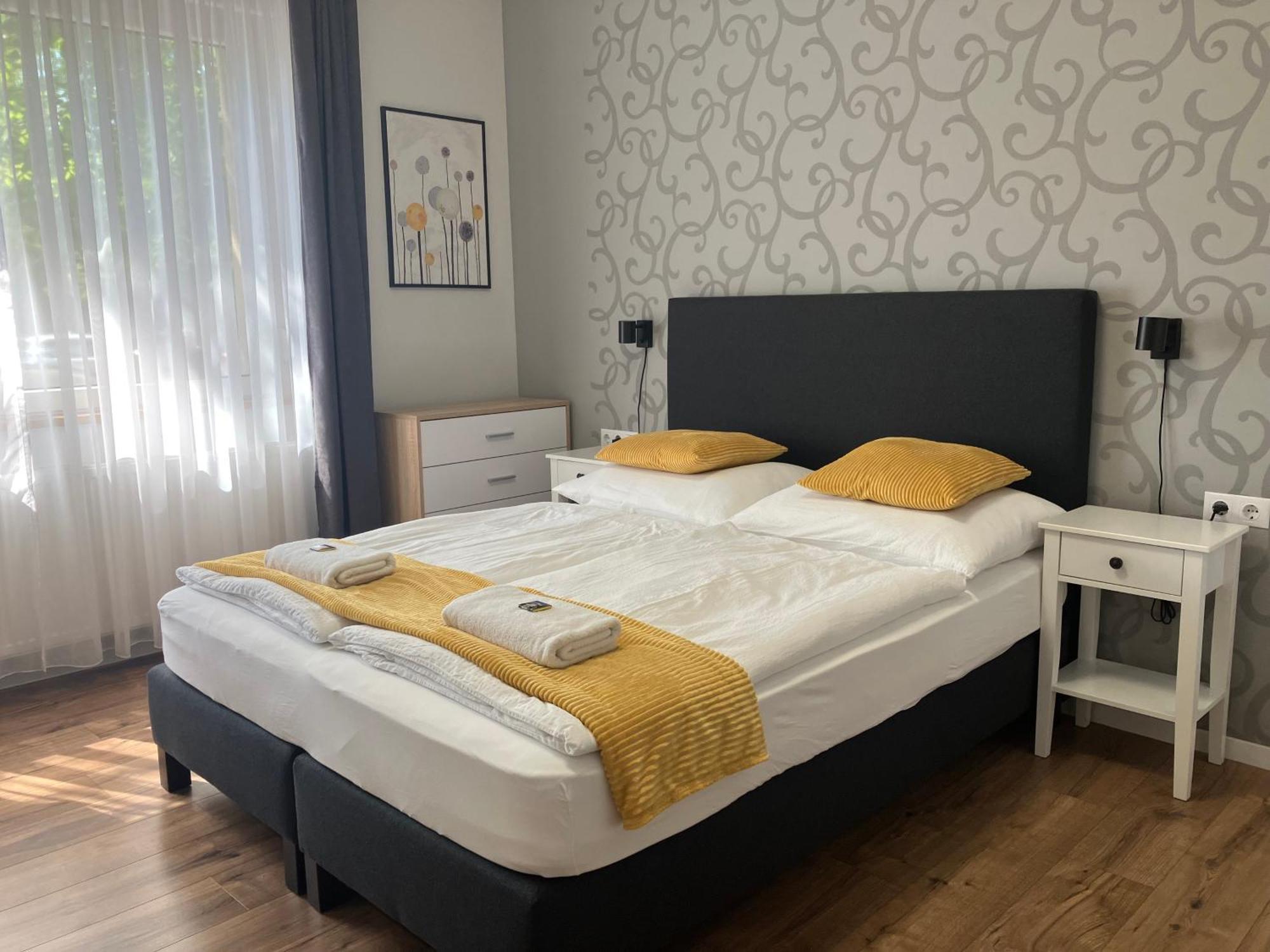 Illa Apartments Eger Luaran gambar