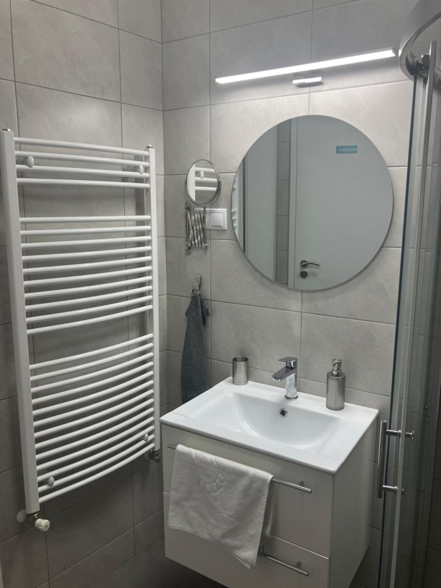 Illa Apartments Eger Luaran gambar