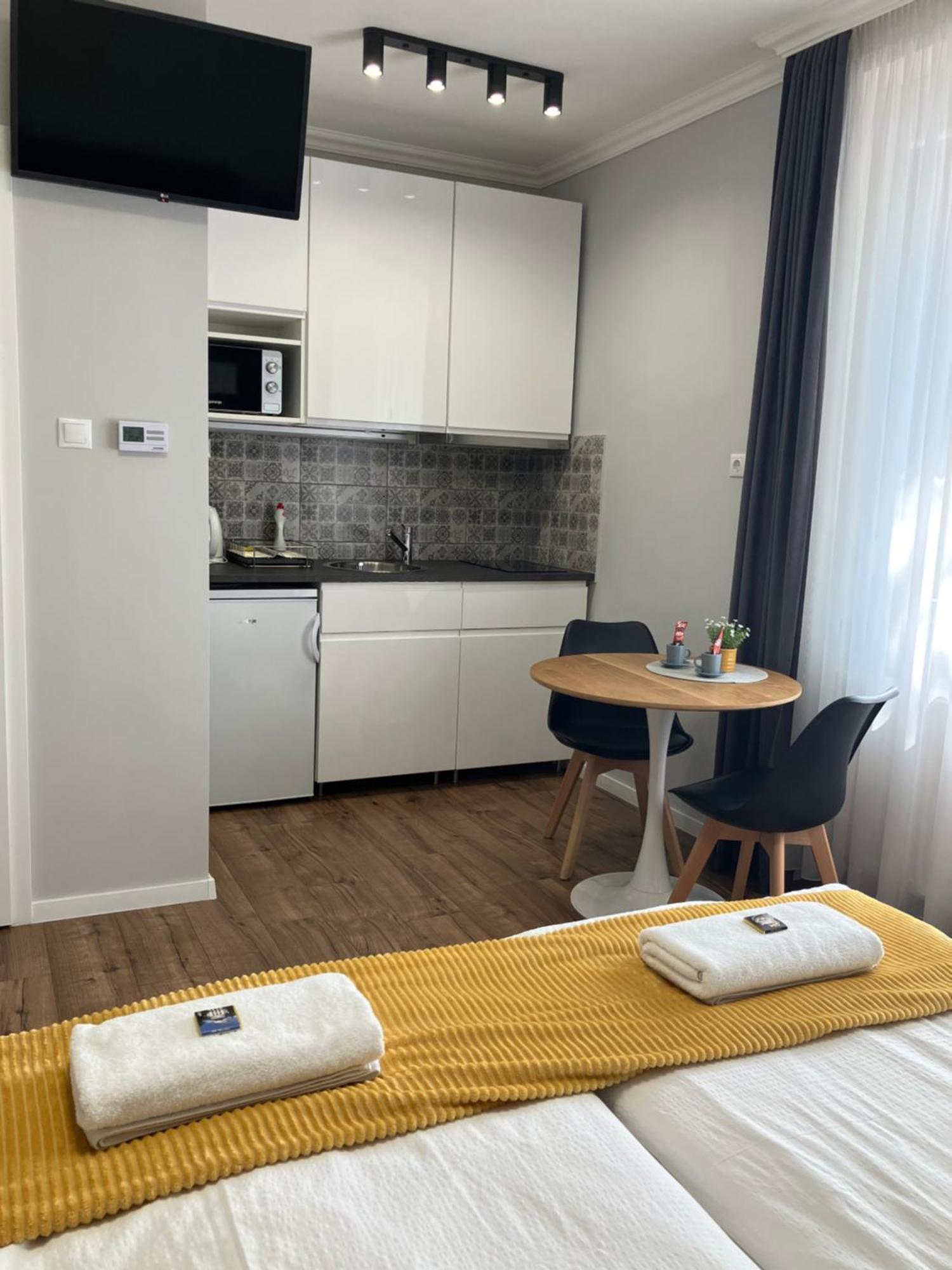 Illa Apartments Eger Luaran gambar
