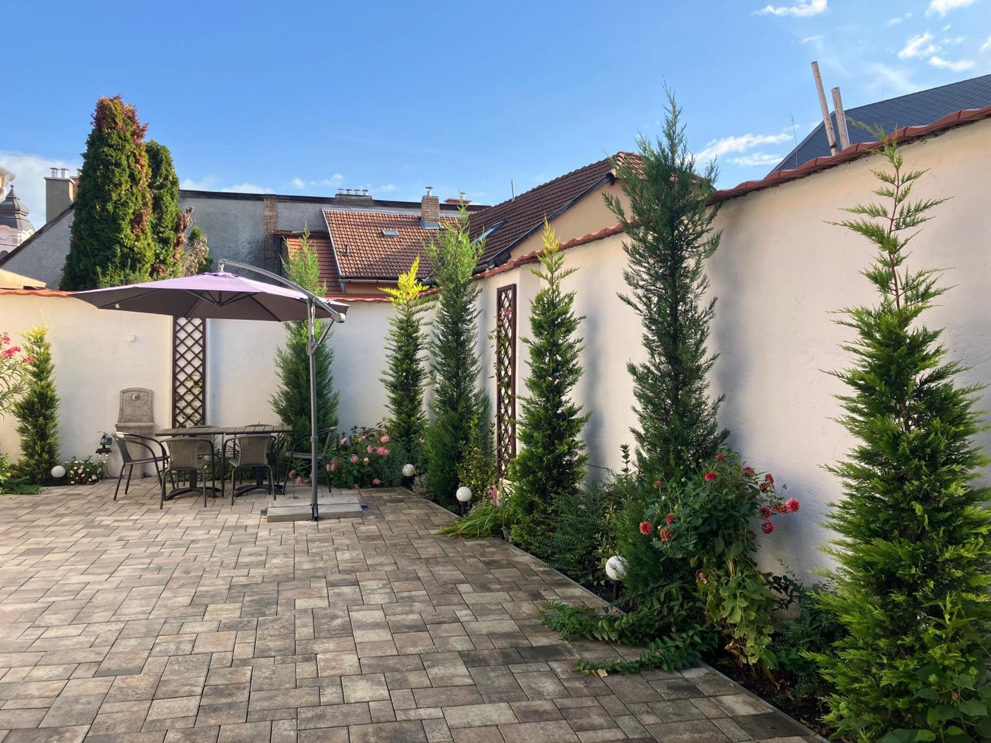 Illa Apartments Eger Luaran gambar